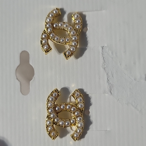 Jewelry - Earrings